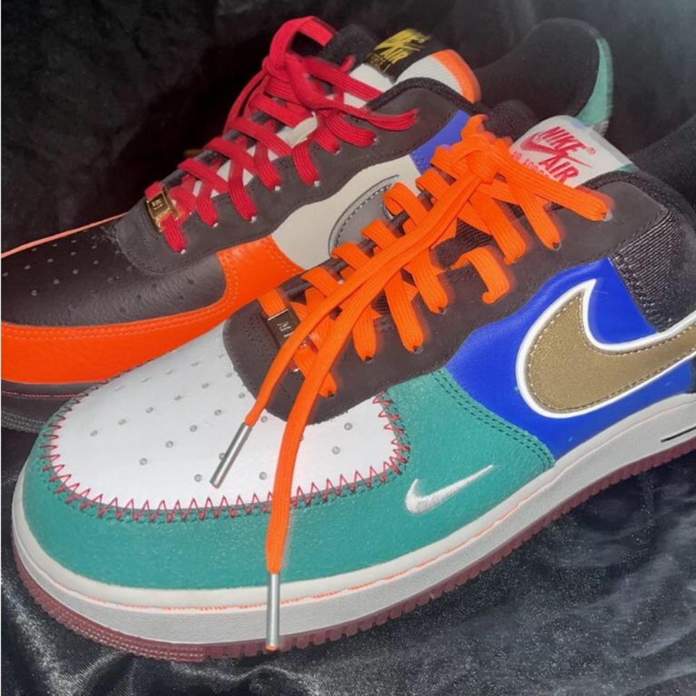 Never used Nike “ New York collection “ multi-colored